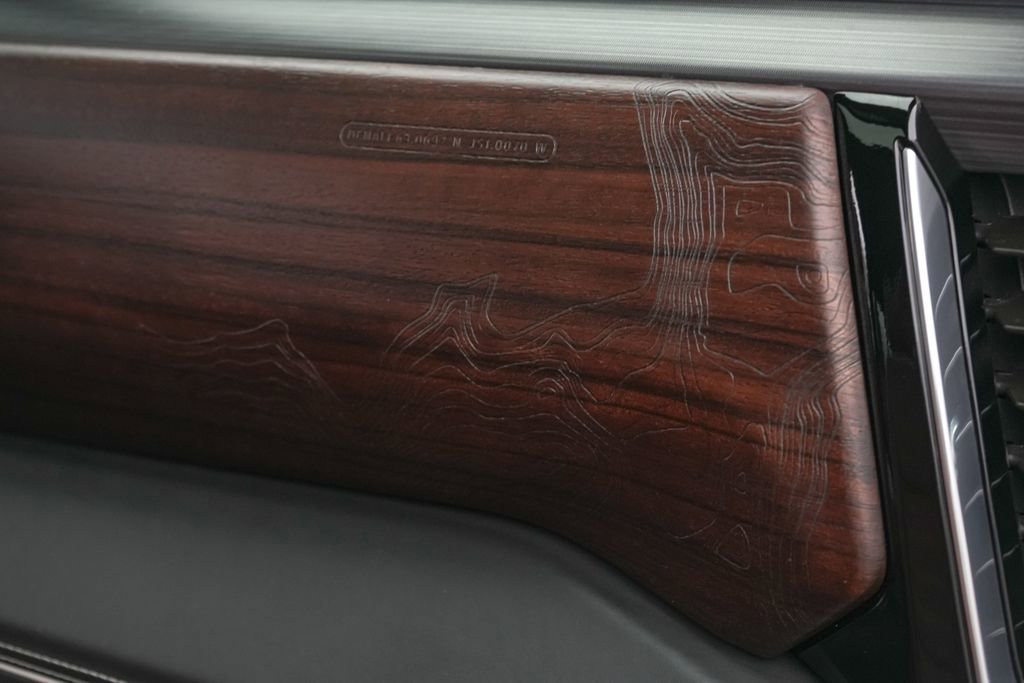 Used 2025 GMC Sierra 2500 Denali Ultimate image 30