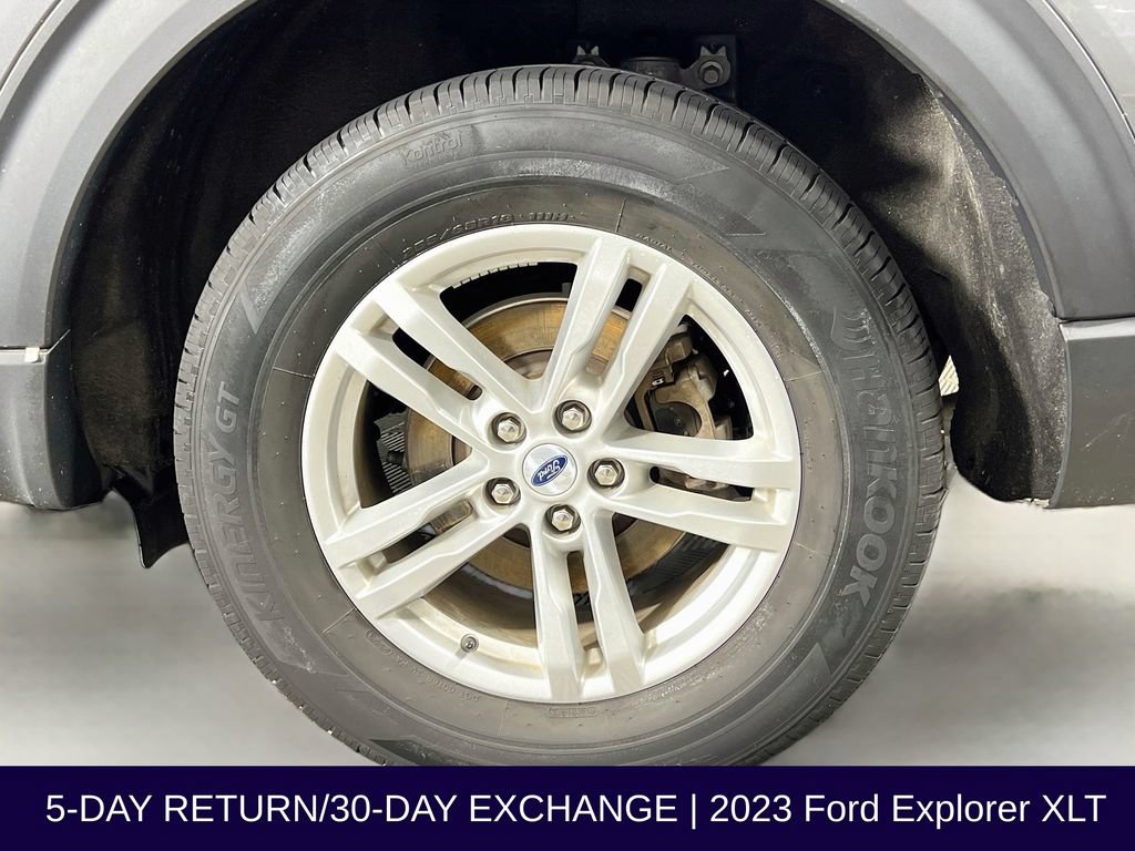 Certified 2023 Ford Explorer XLT w/ Equipment Group 202A AWD/4WD image 36
