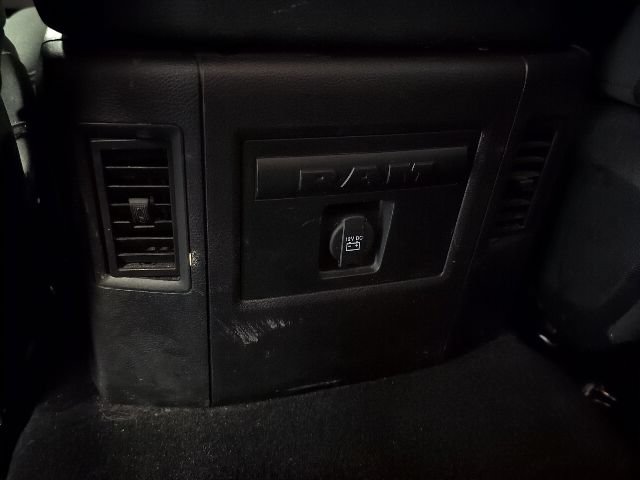 Used 2022 RAM 1500 Warlock AWD/4WD image 28