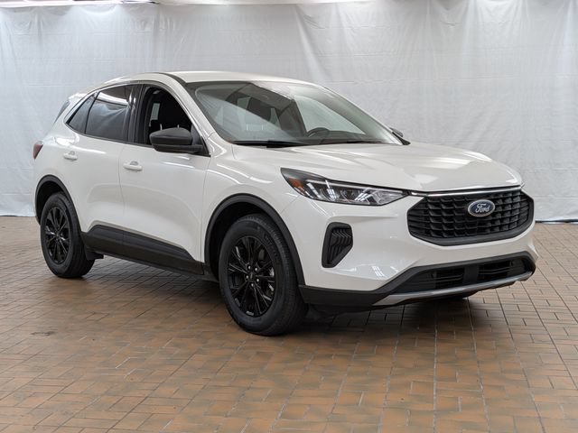 Certified 2023 Ford Escape Active w/ Cold Weather Package FWD image 1