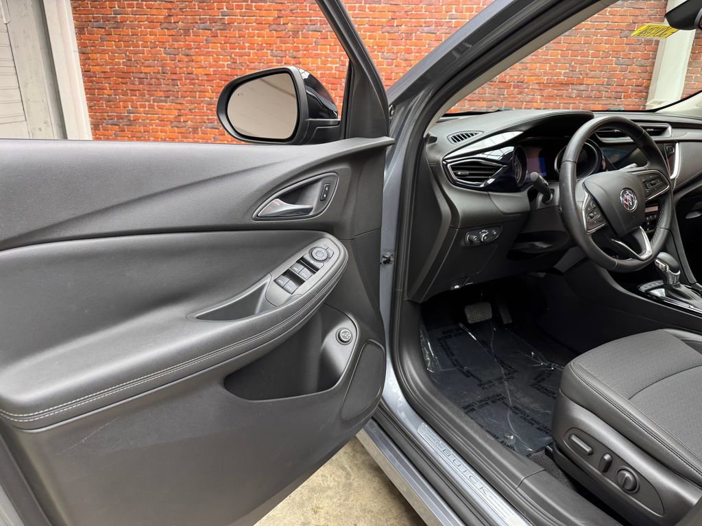 Used 2020 Buick Encore GX Select w/ Experience Buick Package image 12