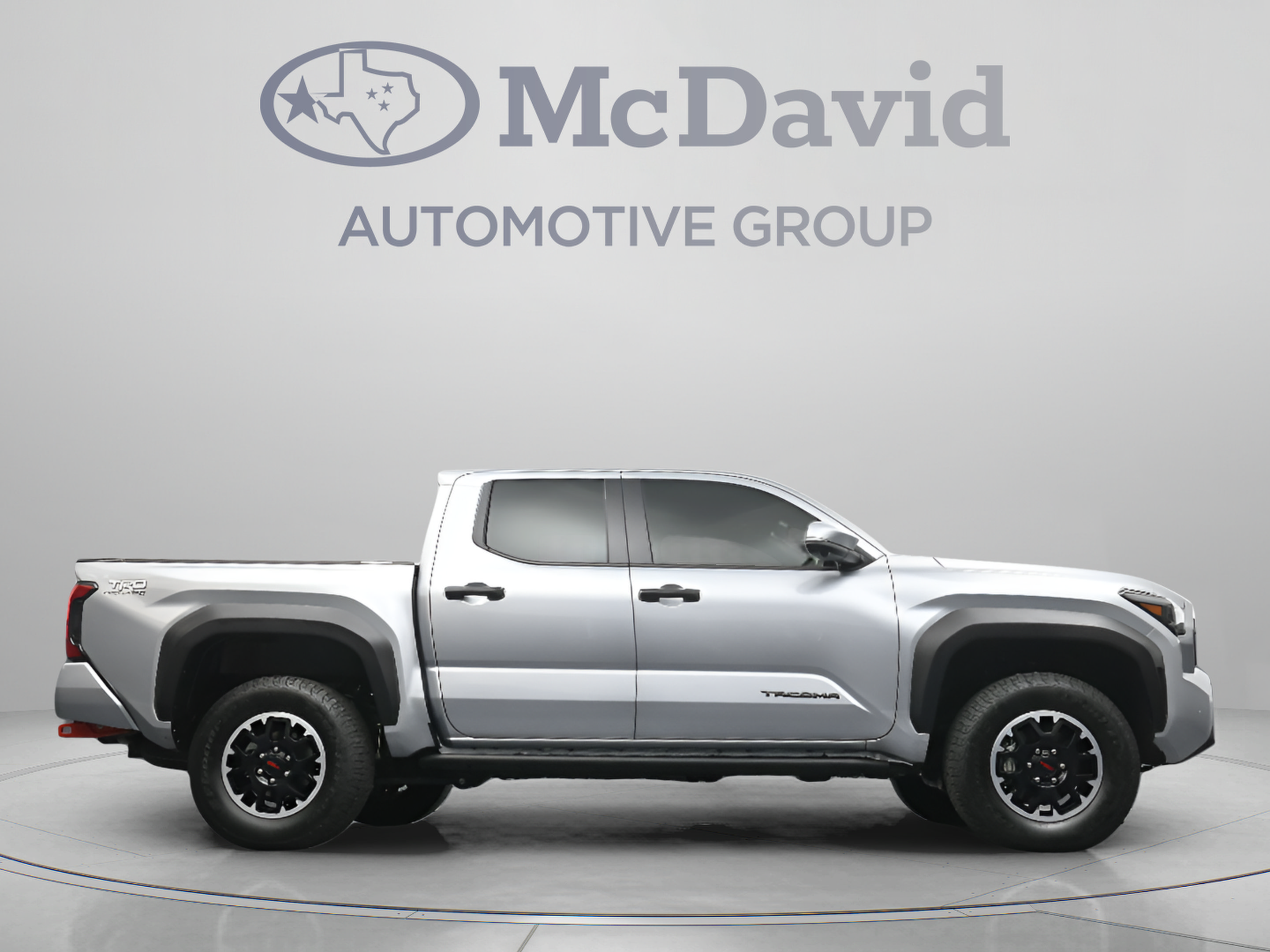 Used 2025 Toyota Tacoma TRD Off-Road w/ TRD Off Road Premium Package AWD/4WD image 32