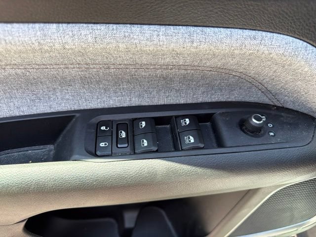 Used 2023 Jeep Compass Latitude AWD/4WD image 12