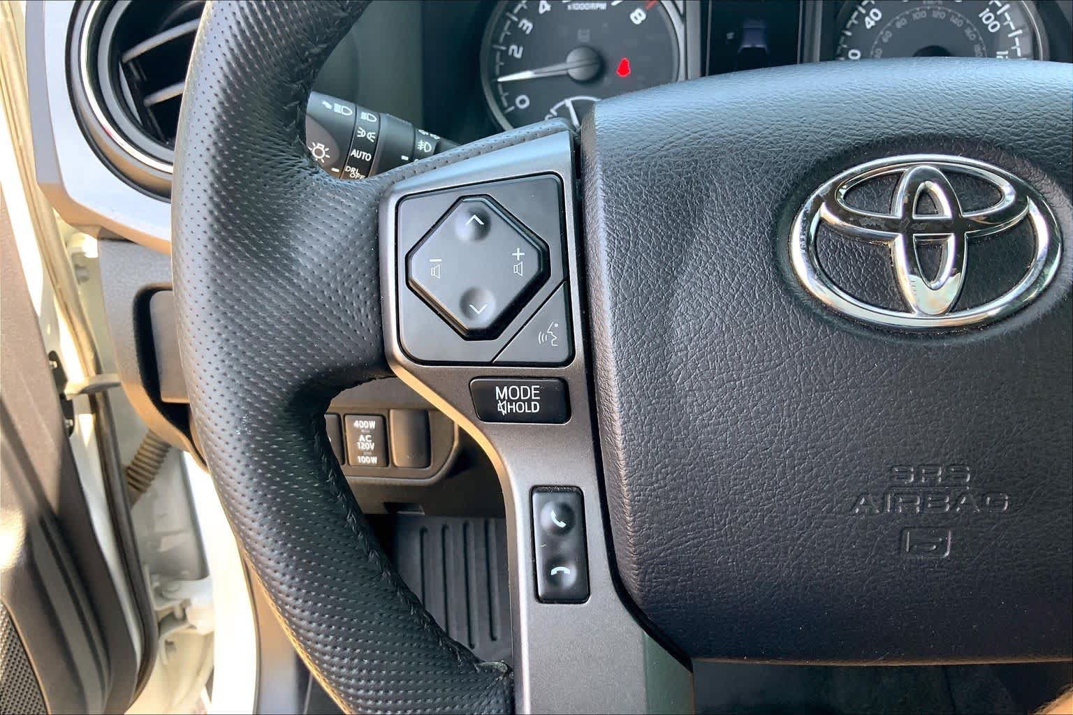 Used 2021 Toyota Tacoma TRD Off-Road w/ Technology Package AWD/4WD image 24