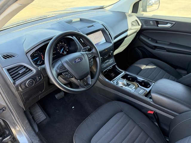 Certified 2020 Ford Edge SE image 11