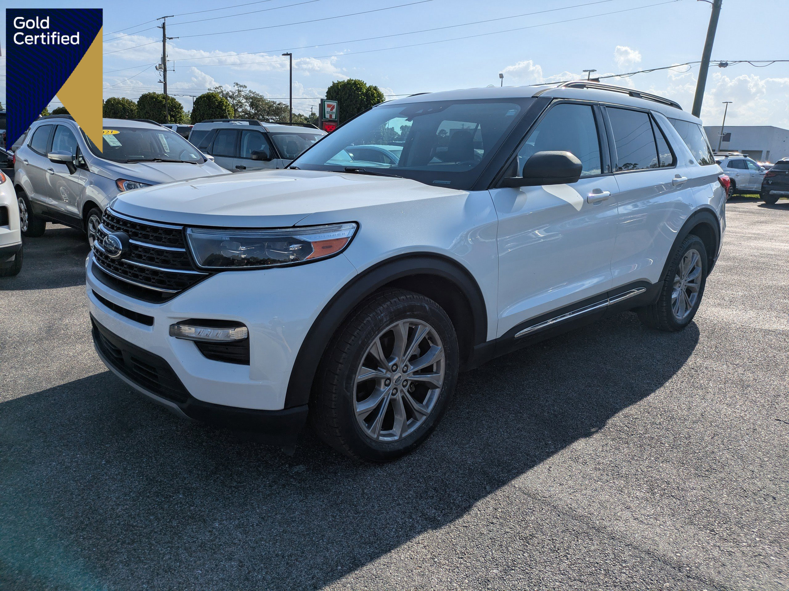Certified 2022 Ford Explorer XLT w/ Equipment Group 202A RWD image 1
