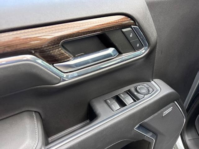 Used 2024 Chevrolet Silverado 1500 RST w/ Redline Edition AWD/4WD image 17