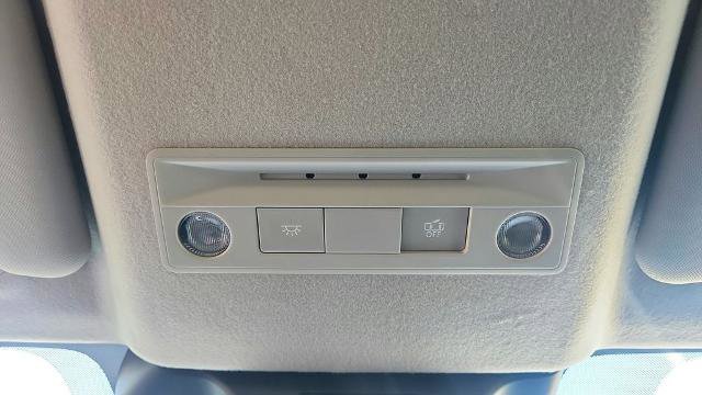 Used 2025 Nissan Kicks SV image 19