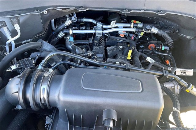 Certified 2022 Ford Explorer XLT w/ Equipment Group 202A image 33