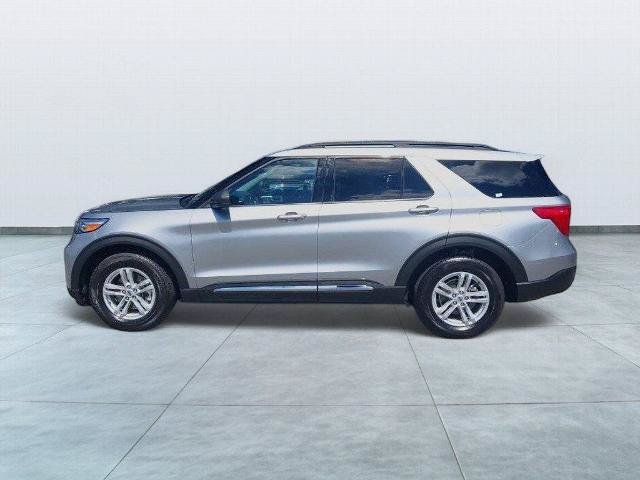 Certified 2024 Ford Explorer XLT w/ Equipment Group 202A AWD/4WD image 4