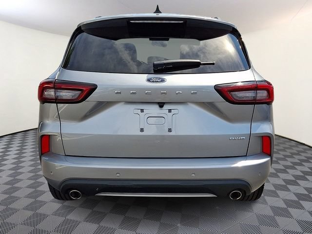 Certified 2023 Ford Escape ST-Line Elite AWD/4WD image 6