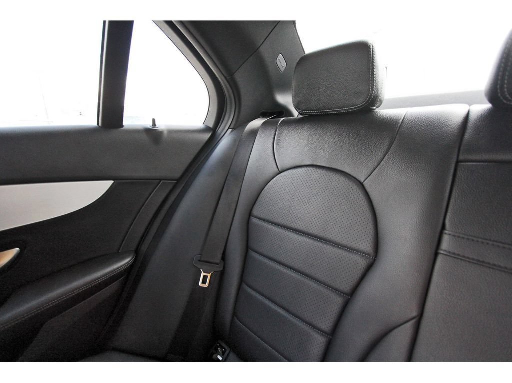 Used 2021 Mercedes-Benz C 300 Sedan image 14