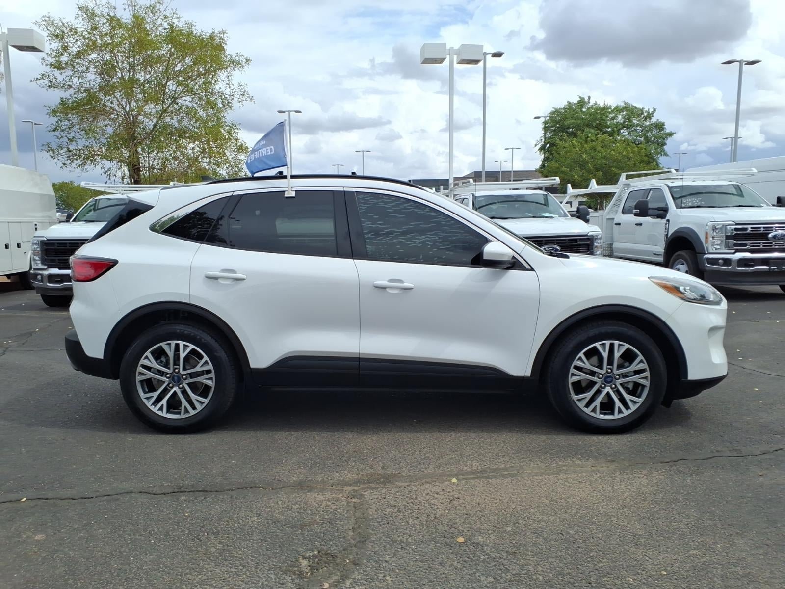 Certified 2022 Ford Escape SEL FWD image 3