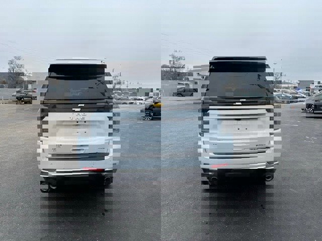 Used 2026 Chevrolet Tahoe Premier w/ Sun And Tow Package image 3