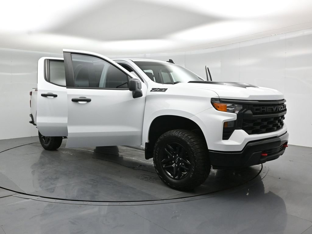 Used 2024 Chevrolet Silverado 1500 Custom Trail Boss w/ LPO, Dark Essentials Package AWD/4WD image 33