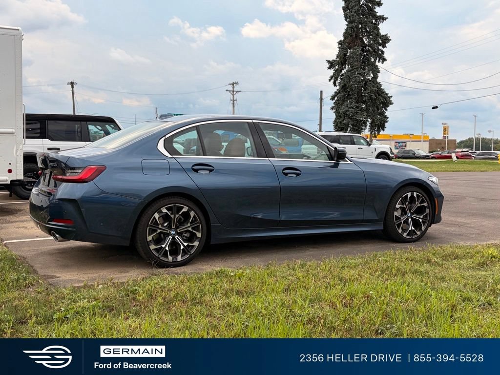 Used 2025 BMW 330i Sedan RWD image 3