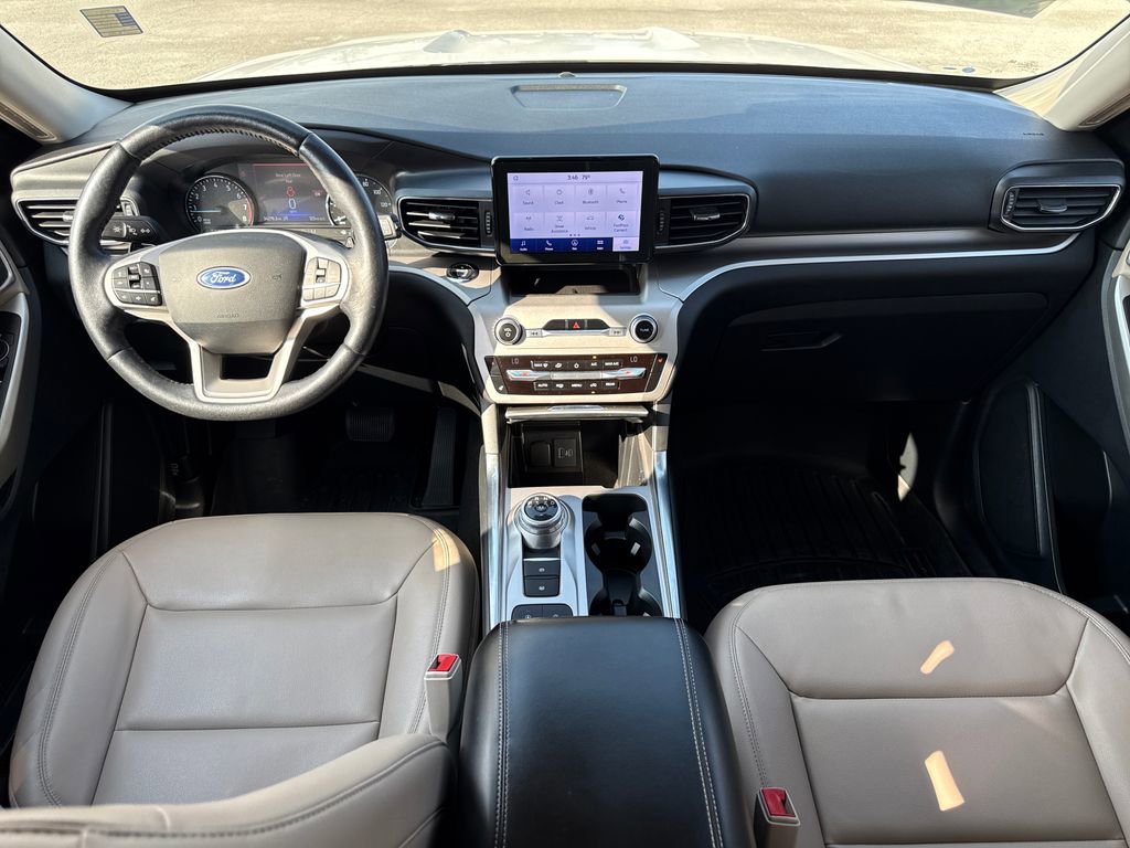 Certified 2021 Ford Explorer XLT w/ Equipment Group 202A image 6