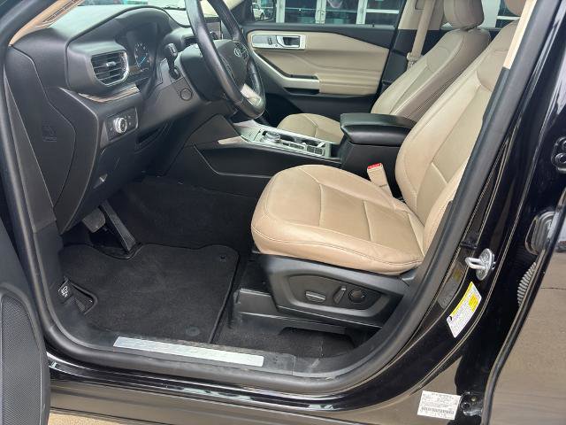 Certified 2022 Ford Explorer Limited w/ Equipment Group 301A RWD image 11