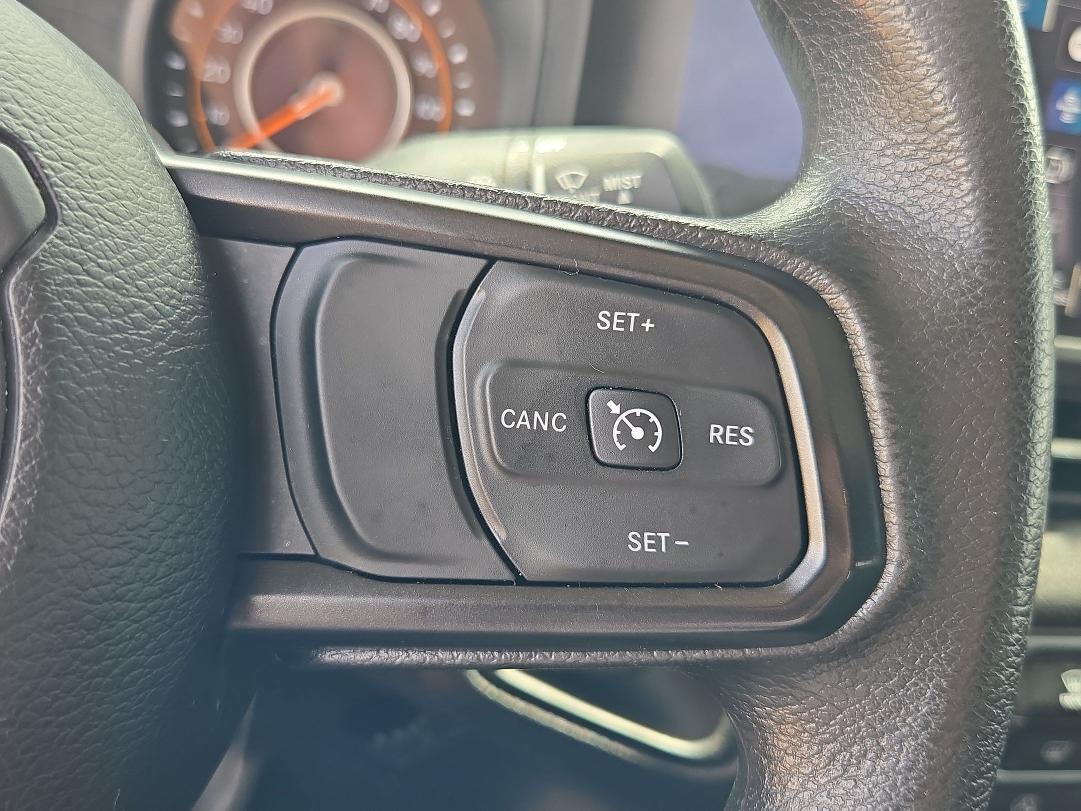 Used 2024 Jeep Gladiator Sport AWD/4WD image 19