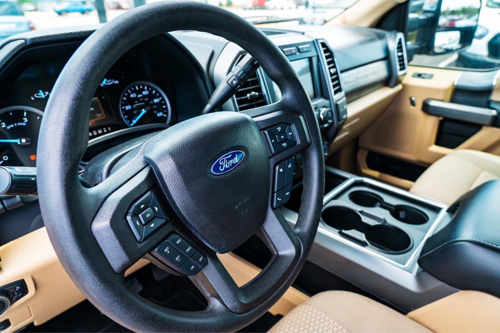 Certified 2019 Ford F350 XLT w/ XLT Premium Package AWD/4WD image 8