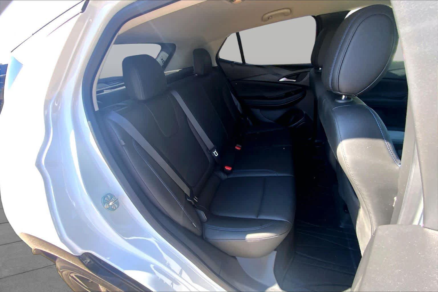 Used 2025 Buick Encore GX Sport Touring w/ Advanced Technology Package FWD image 20