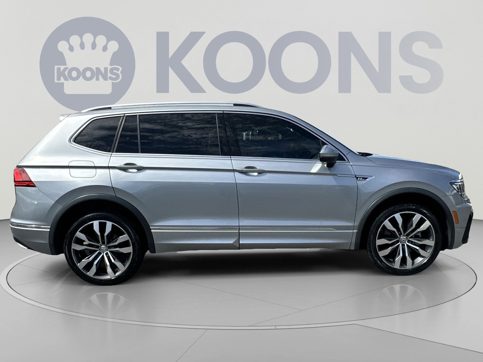 Used 2021 Volkswagen Tiguan SEL Premium R-Line AWD/4WD image 12