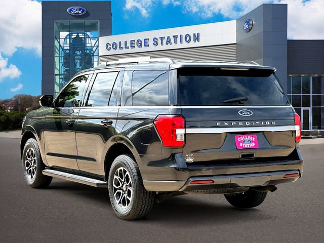 Certified 2022 Ford Expedition XLT RWD image 3