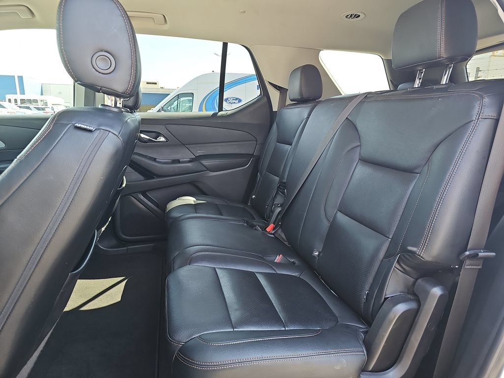 Used 2021 Chevrolet Traverse LS FWD image 14