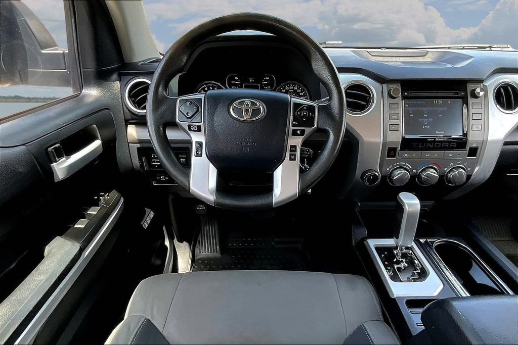 Used 2018 Toyota Tundra SR5 w/ SR5 Upgrade Package AWD/4WD image 11