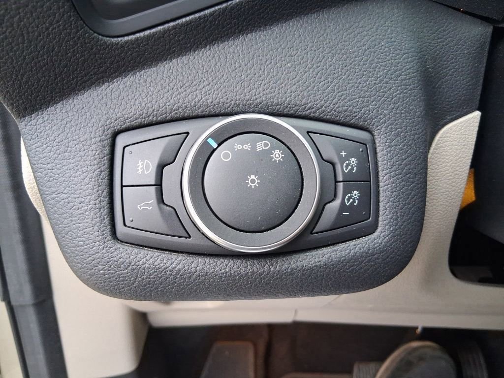 Certified 2018 Ford Escape SE image 23