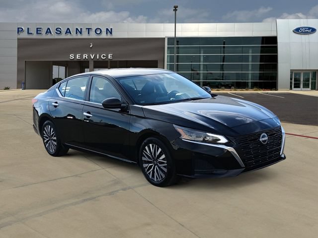 Used 2025 Nissan Altima 2.5 SV FWD image 7