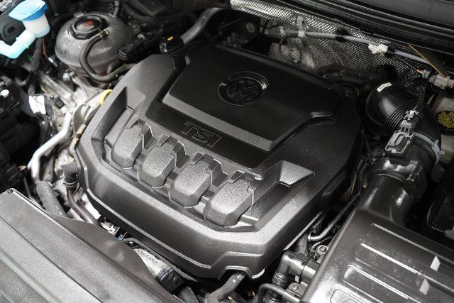 Used 2024 Volkswagen Tiguan SE R-Line FWD image 32