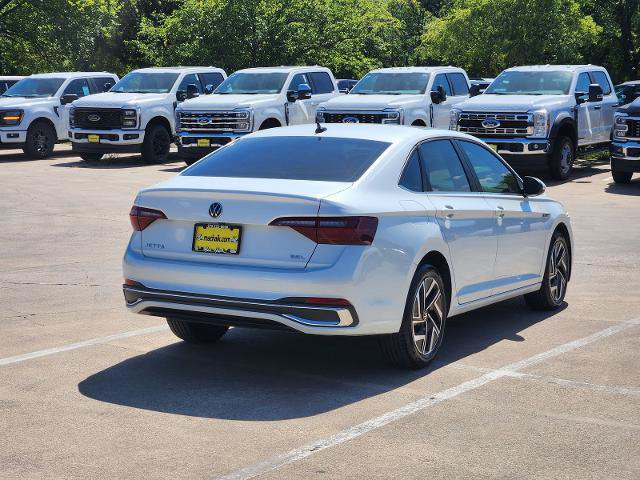 Used 2024 Volkswagen Jetta SEL FWD image 6