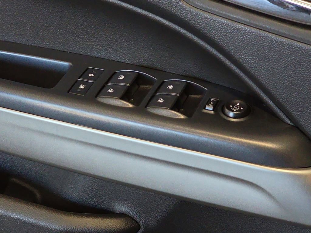 Used 2022 Chevrolet Colorado LT w/ LT Convenience Package image 25