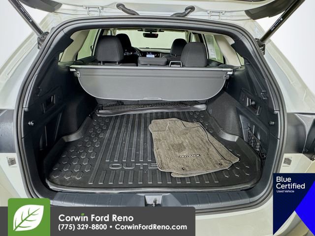Used 2024 Subaru Outback Premium image 31