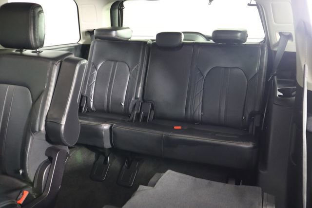 Certified 2020 Ford Expedition Platinum image 32