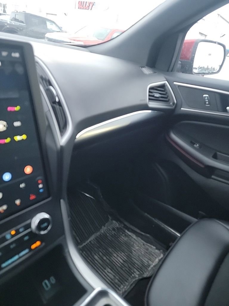 Certified 2022 Ford Edge ST-Line w/ Class II Trailer Tow Package image 53