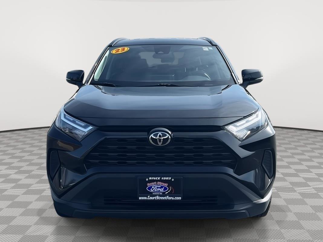 Used 2023 Toyota RAV4 XLE image 8
