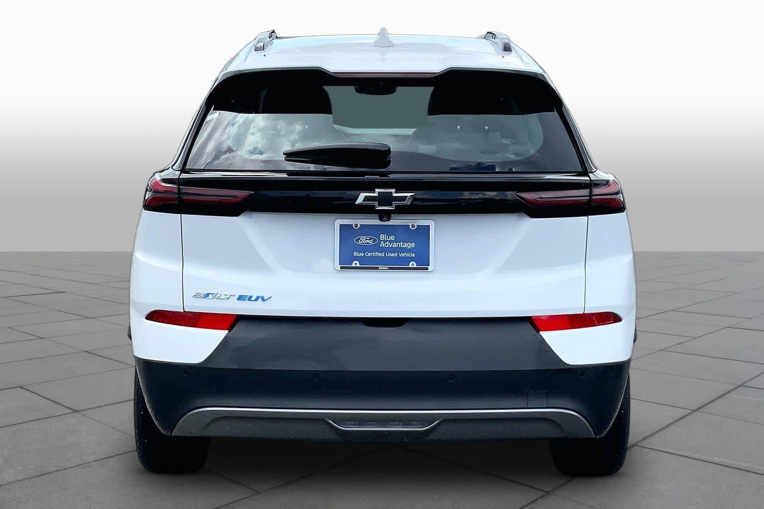 Used 2023 Chevrolet Bolt EUV Premier FWD image 4
