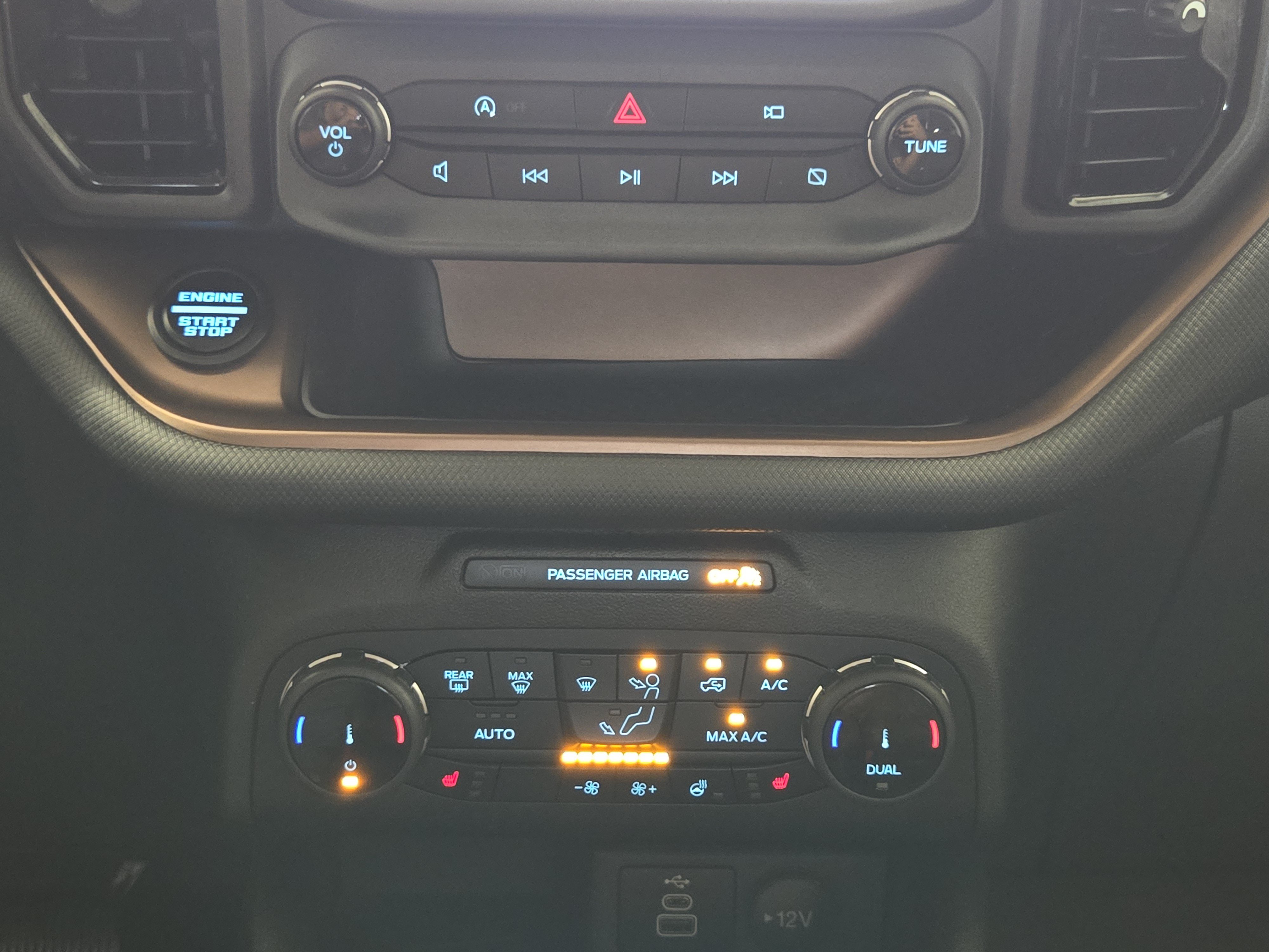 Certified 2023 Ford Bronco Sport Badlands w/ Premium Package AWD/4WD image 20