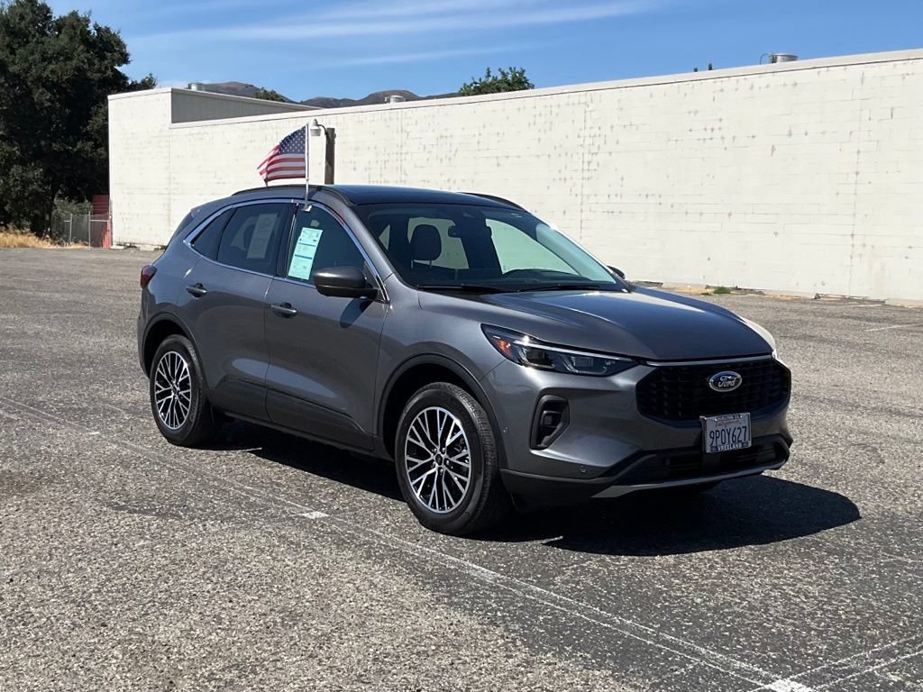 Certified 2024 Ford Escape SE w/ PHEV Premium Package FWD image 8