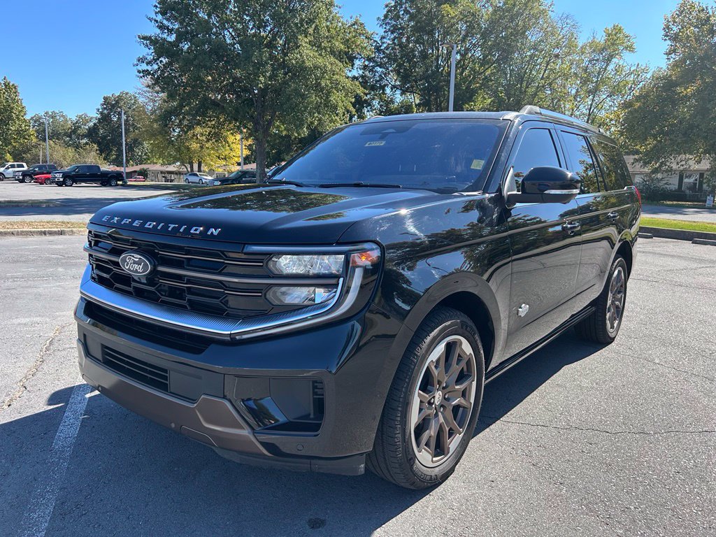 Certified 2025 Ford Expedition King Ranch AWD/4WD image 3