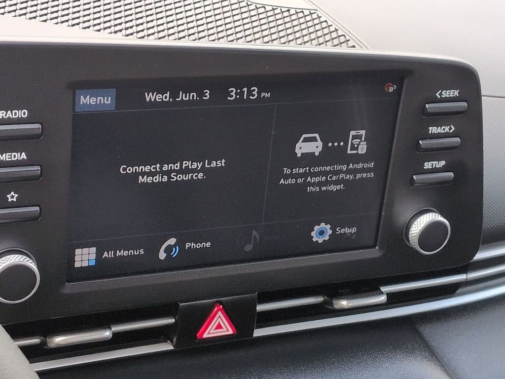 Used 2023 Hyundai Elantra SEL FWD image 18
