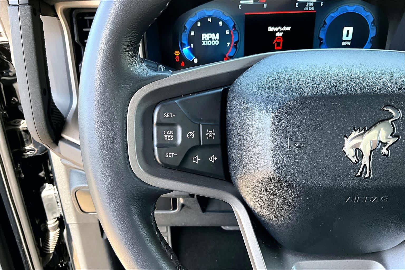 Certified 2025 Ford Bronco Outer Banks AWD/4WD image 24
