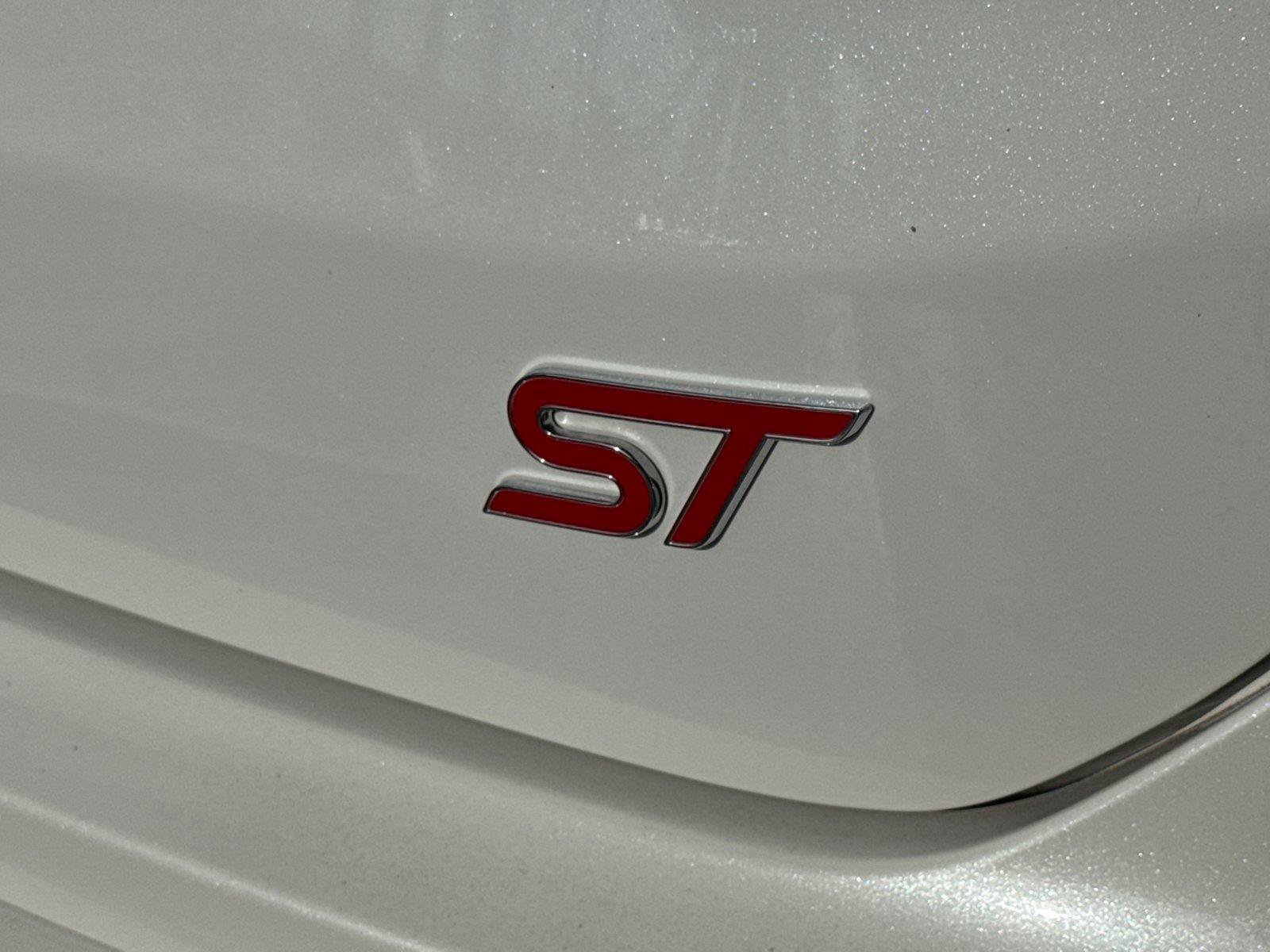 Certified 2023 Ford Edge ST AWD/4WD image 14