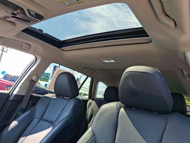 Used 2023 Subaru Outback Limited XT AWD/4WD image 14