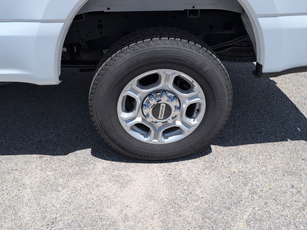 Certified 2026 Ford F250 XLT AWD/4WD image 13
