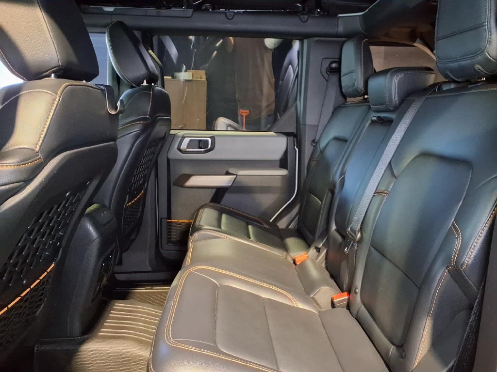 Certified 2023 Ford Bronco Badlands AWD/4WD image 19