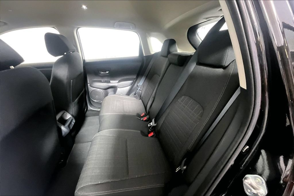 Used 2025 Honda HR-V LX image 21