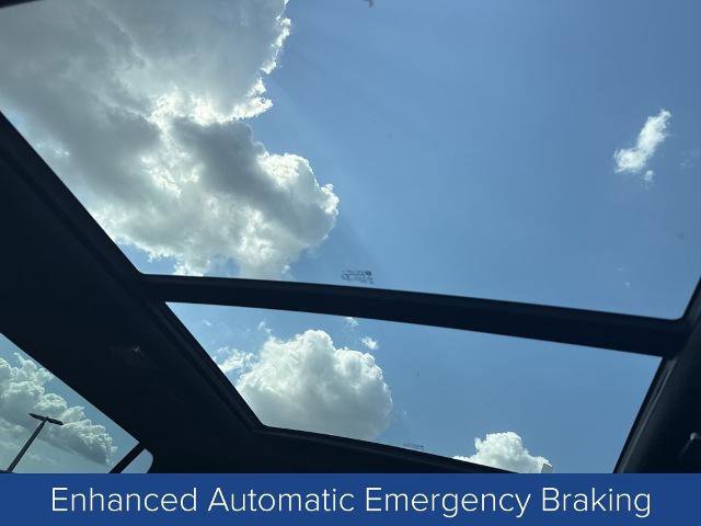 Used 2023 Cadillac Escalade Premium Luxury Platinum image 24